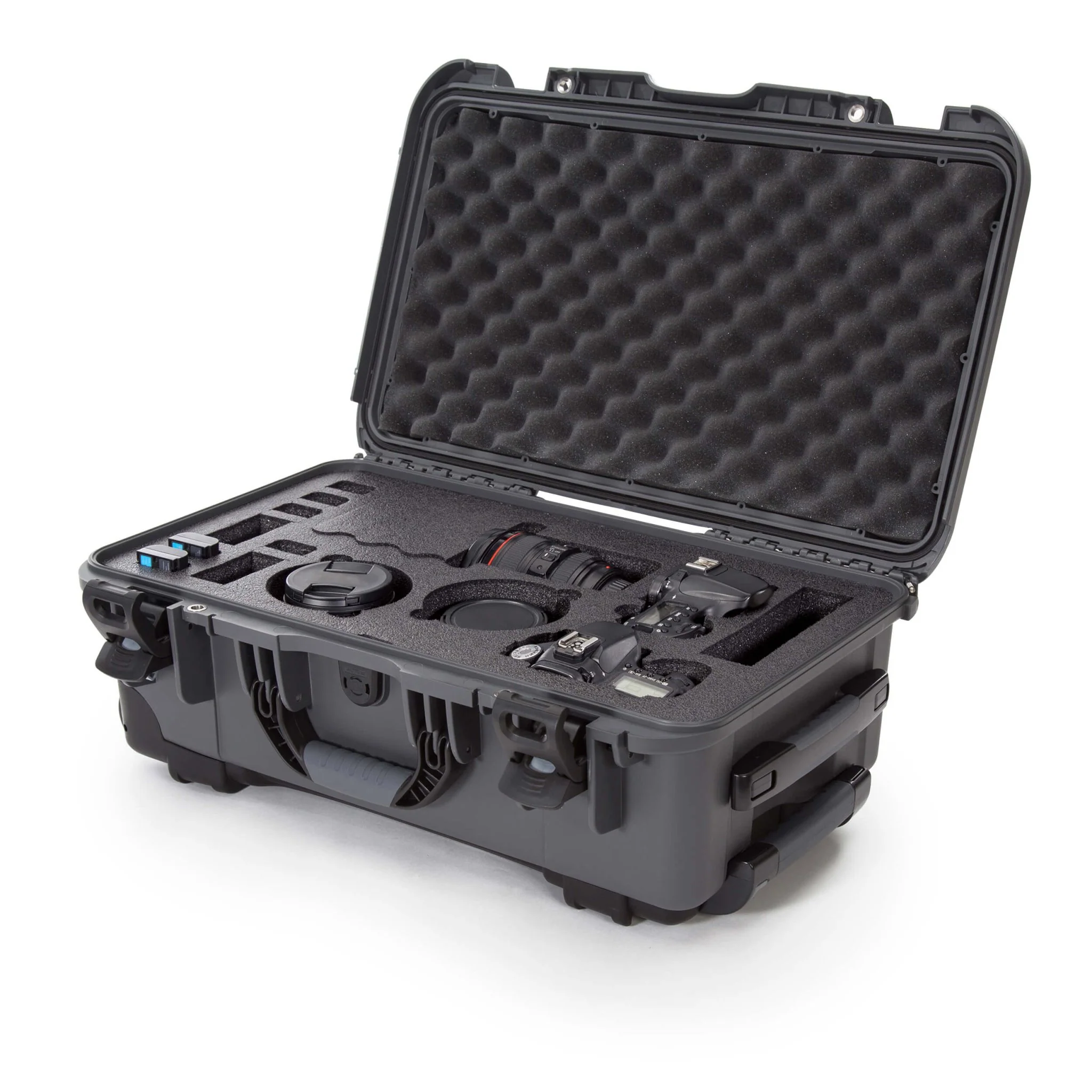 NANUK 935 DSLR Camera Case - Image 28
